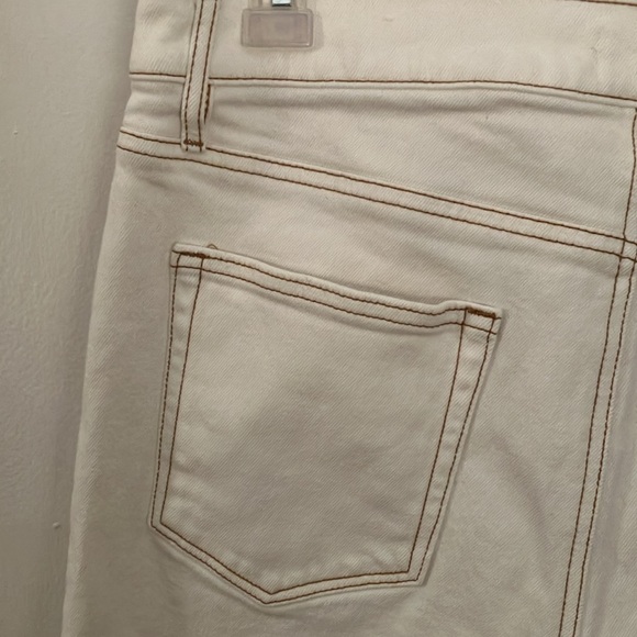 Loft The Wide Leg White Jean - Picture 3 of 7
